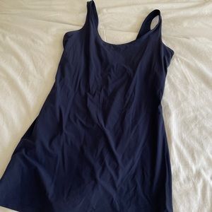 Nike Dri-Fit Activewear / Workout dress with built in shorts! SMALL/NAVY
